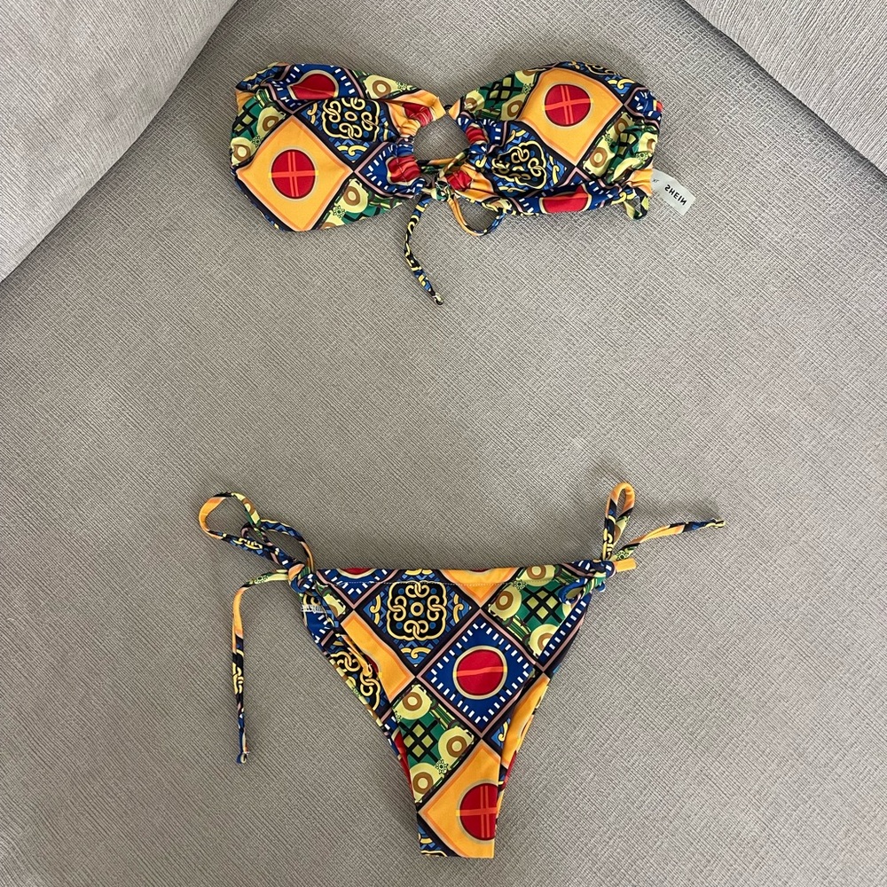 Women’s Multi Color Pattern Bikini Set
